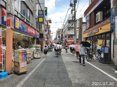 遊座大山商店街の様子